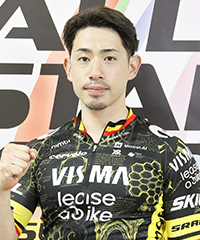 新山響平の顔写真