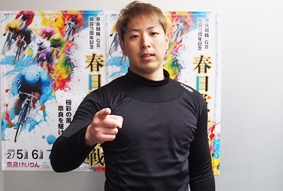 仁藤秀の顔写真