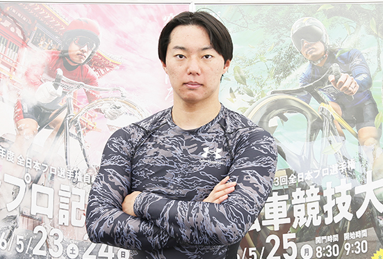 橋本優己の写真