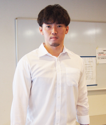 川越宏臣