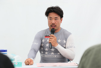 予想選手画像